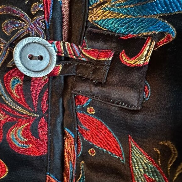 Chico back and vibrant colors embroidered tropical flowers - Chico size 0 - Picture 3 of 9